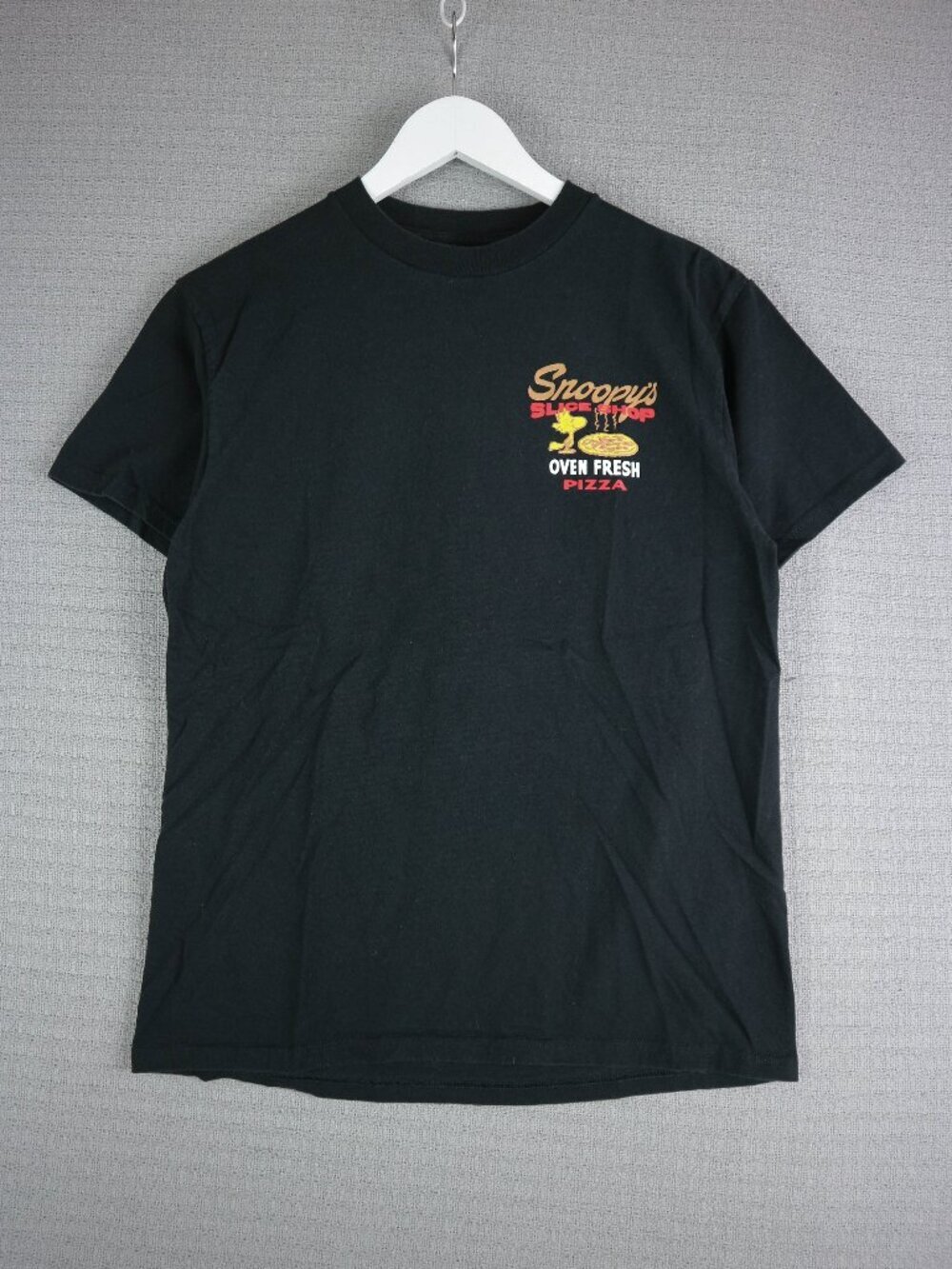 Snoopy's Slice Shop Charlie Brown Pizza Tee Mens Medium Peanuts